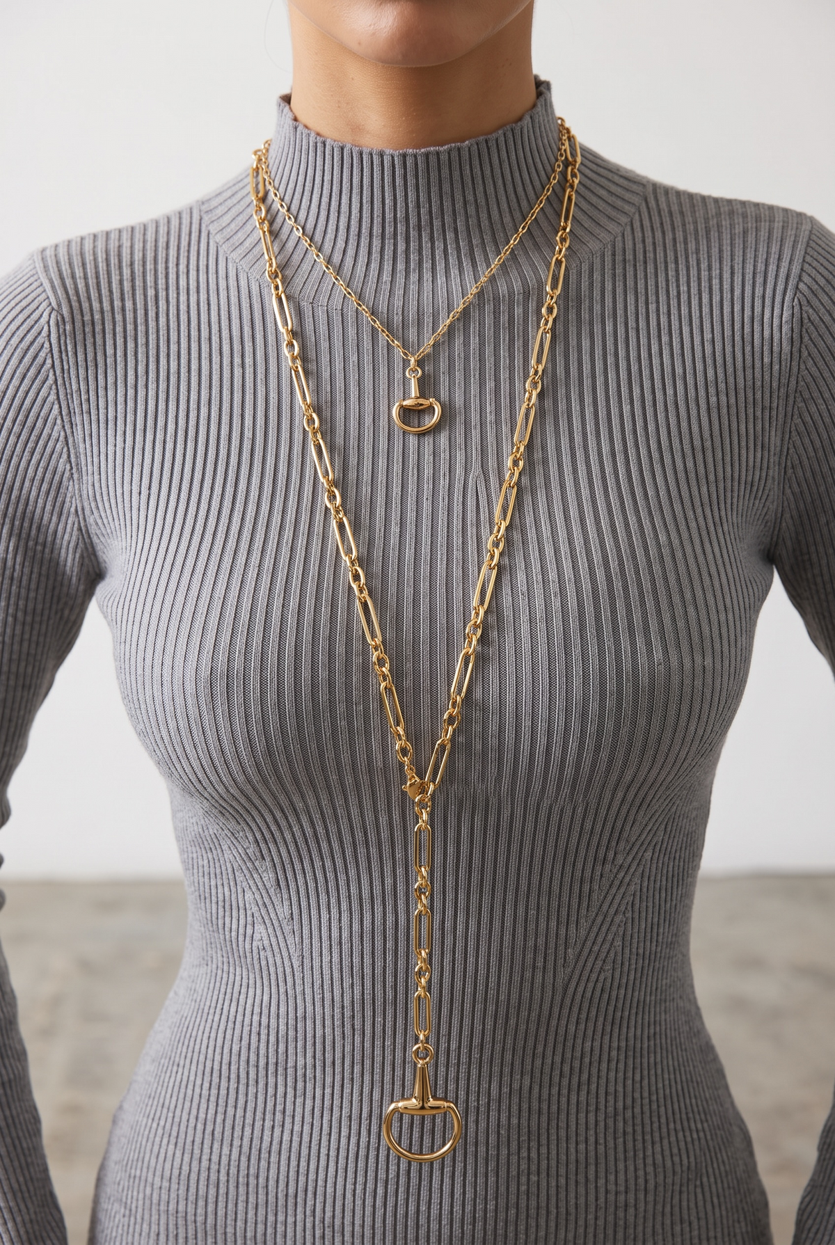 Horsebit Pendant - Medium Gold