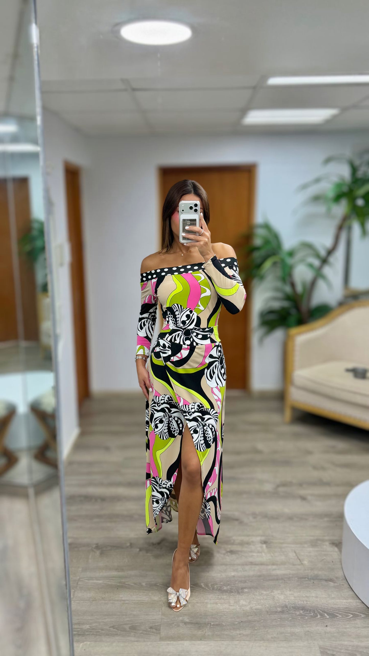 Solai Wrap-Around Set